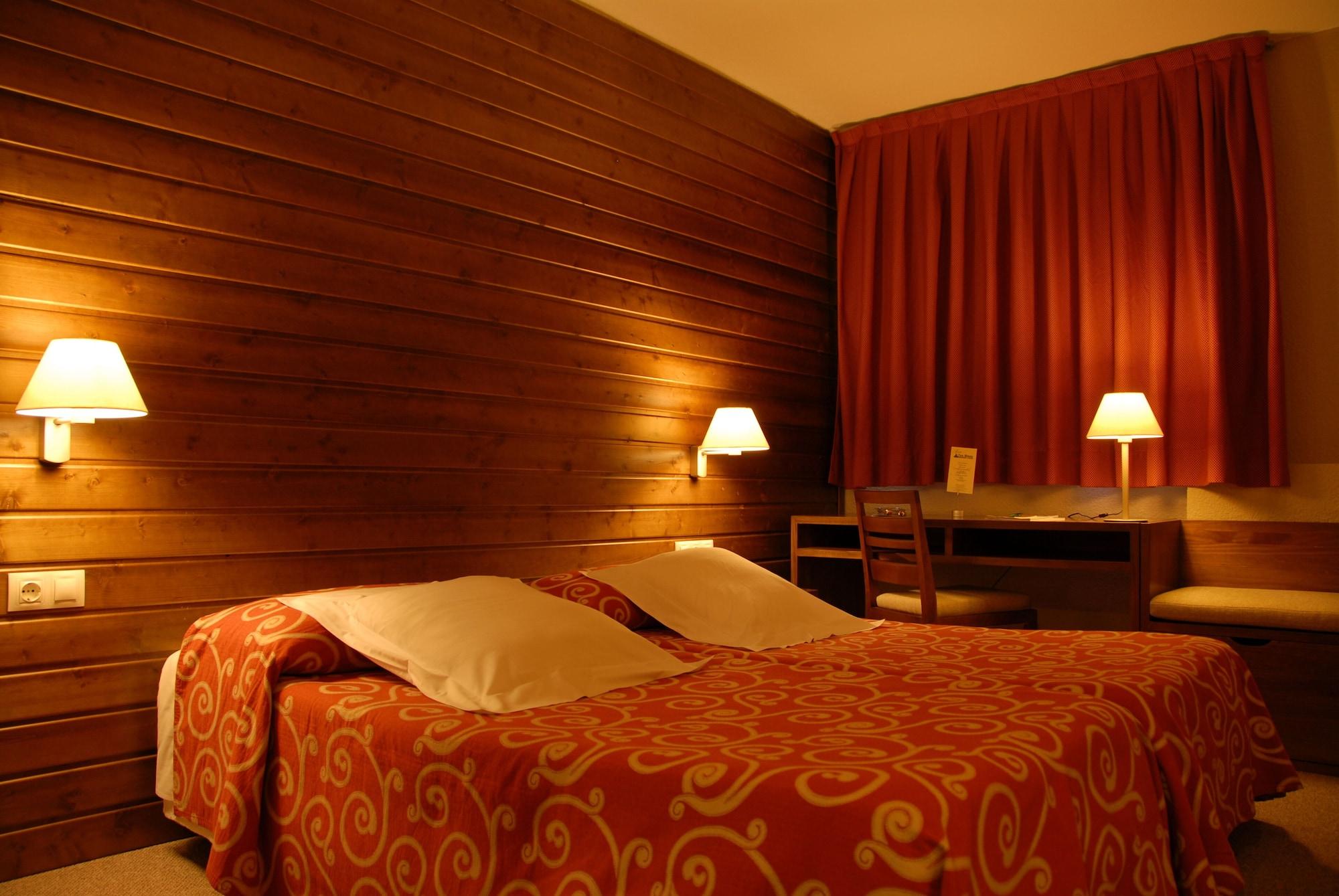 Tuc Blanc Hotel Baqueira Beret Exterior photo