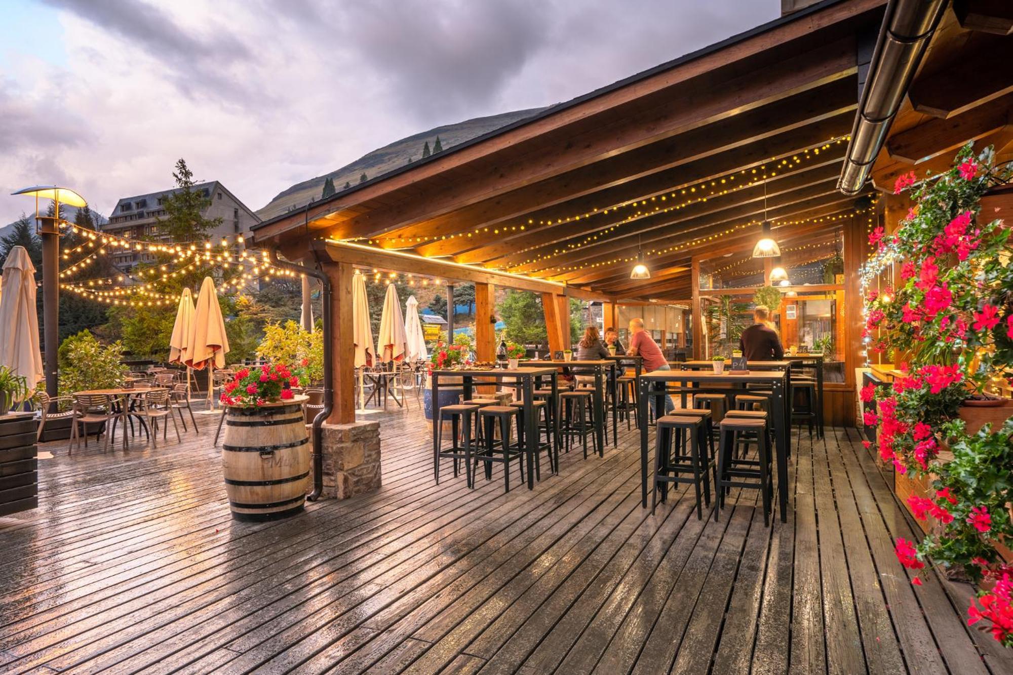 Tuc Blanc Hotel Baqueira Beret Exterior photo